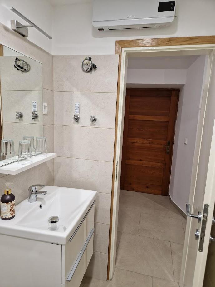 Dom Nazaret Apartment *